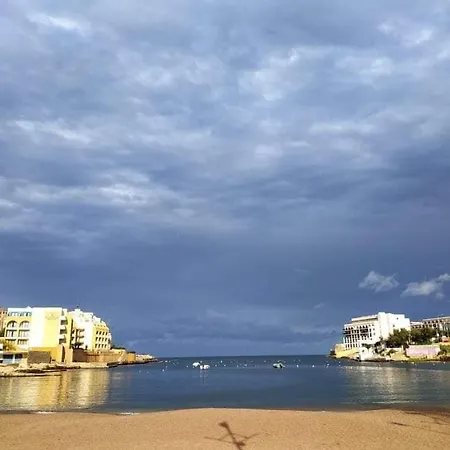 Проживание в семье Bayview Пемброк