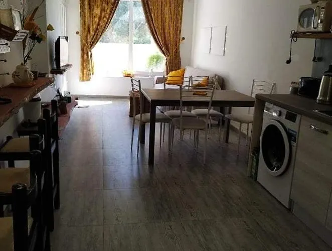 Проживание в семье Bayview Пемброк